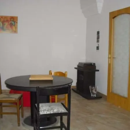 Via 21 Aprile, 49 Apartment *